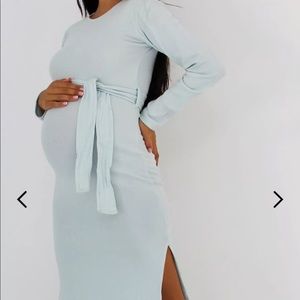 Maternity dress mid length.